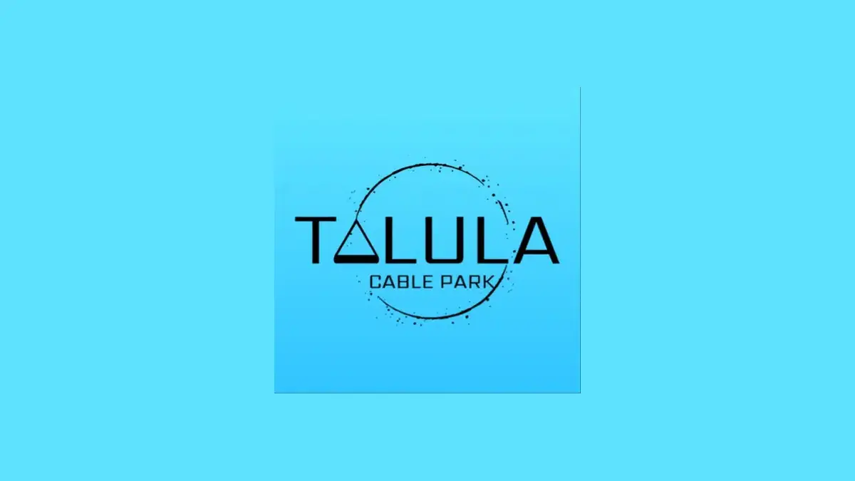 Logotipo do Talula Cable Park sobre fundo azul
